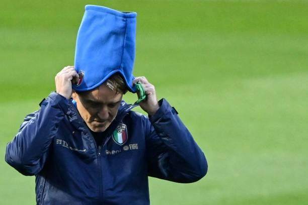 1648175369347078125.jpg gettyimages-1239443288-612x612.jpg