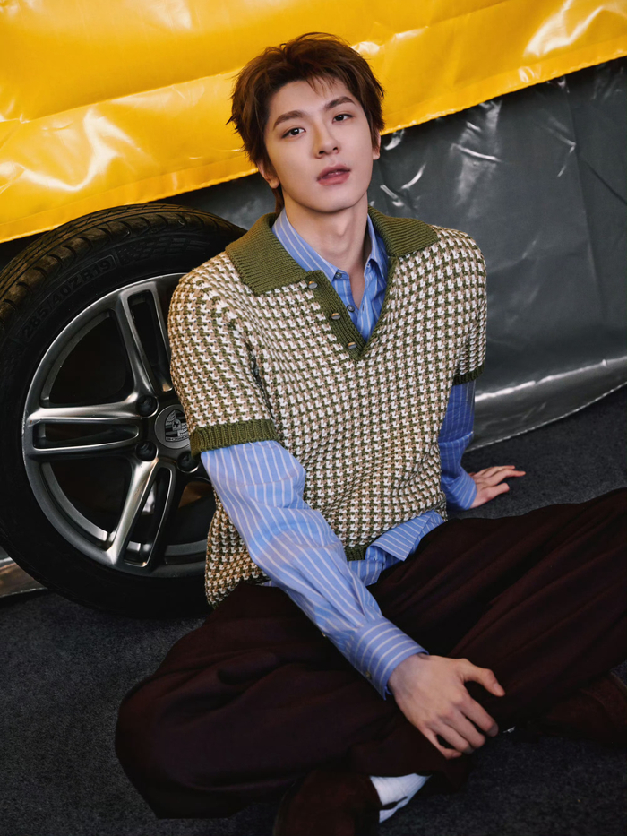 首页-林一赛车手造型曝光，利落挺拔荷尔蒙拉满|电影感大片|发型|赛车服|大片|同学_新浪娱乐_新浪新闻